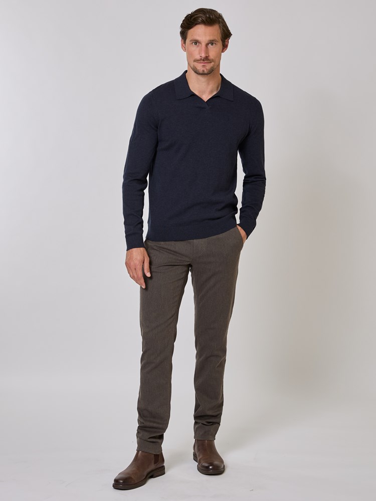Dammers polo strikkegenser 7509700_R15-MRCAPUCHIN-A24-details_chn=vic_457_Dammers polo strikkegenser R15 7509700.jpg_