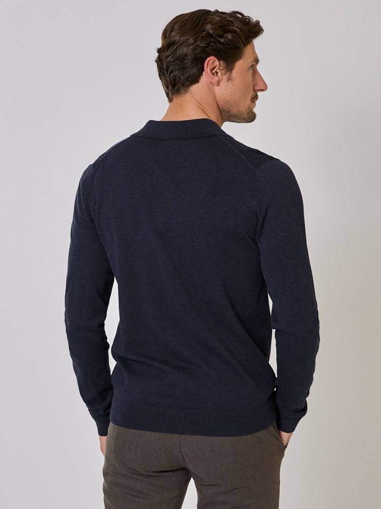 Dammers polo strikkegenser 7509700_R15-MRCAPUCHIN-A24-Modell-Back_chn=vic_5139_Dammers polo strikkegenser R15 7509700.jpg_Back||Back