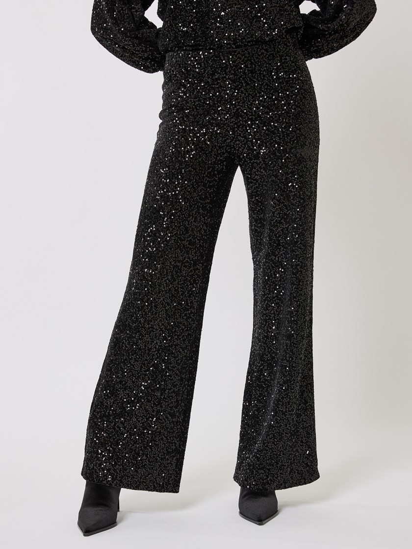 7509762 CAB 7509762_CAB-BLU-W24-Modell-Front_chn=vic_8640_Alva bukse CAB_Alva bukse CAB 7509762.jpg_Front||Front