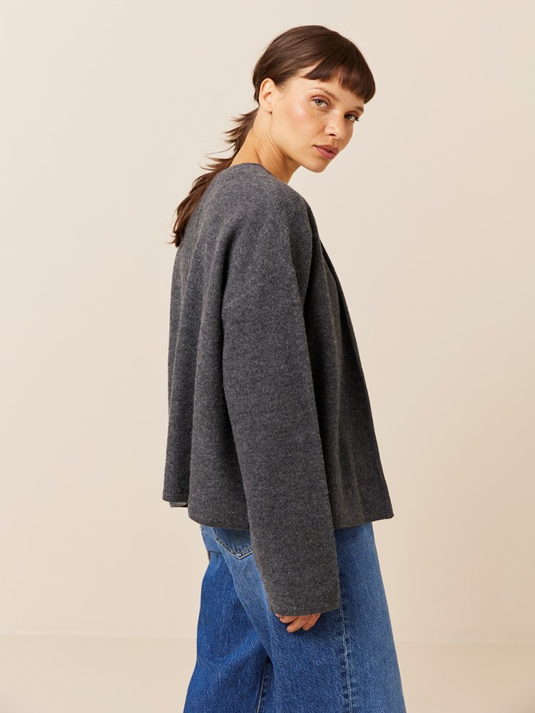 Penny ullcardigan 7509859_I7C-JEANPAUL-W24-Front_7568_Penny ullcardigan I7C_Penny ullcardigan I7C 7509859.jpg_Front||Front