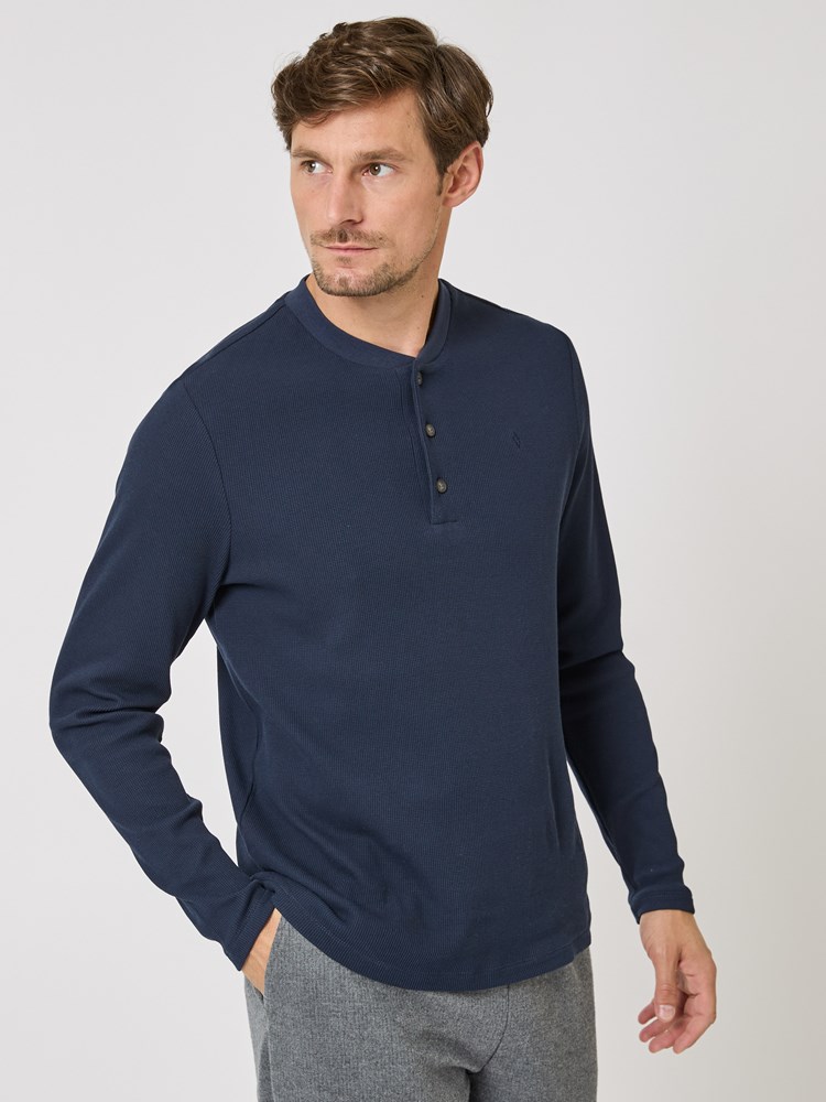 Ves grandad 7509949_EM6-VESB-W24-Modell-Front_chn=vic_406_Ves grandad EM6_Ves grandad EM6 7509949.jpg_Front||Front