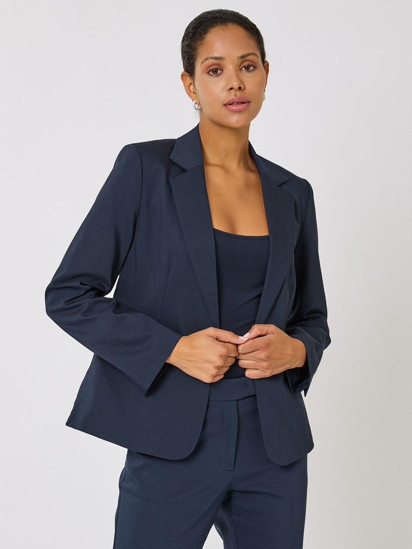 7510004 EM6 7510004_EM6-BLU-NOS-Modell-Front_chn=vic_8729_Jessica blazer EM6.jpg_Front||Front