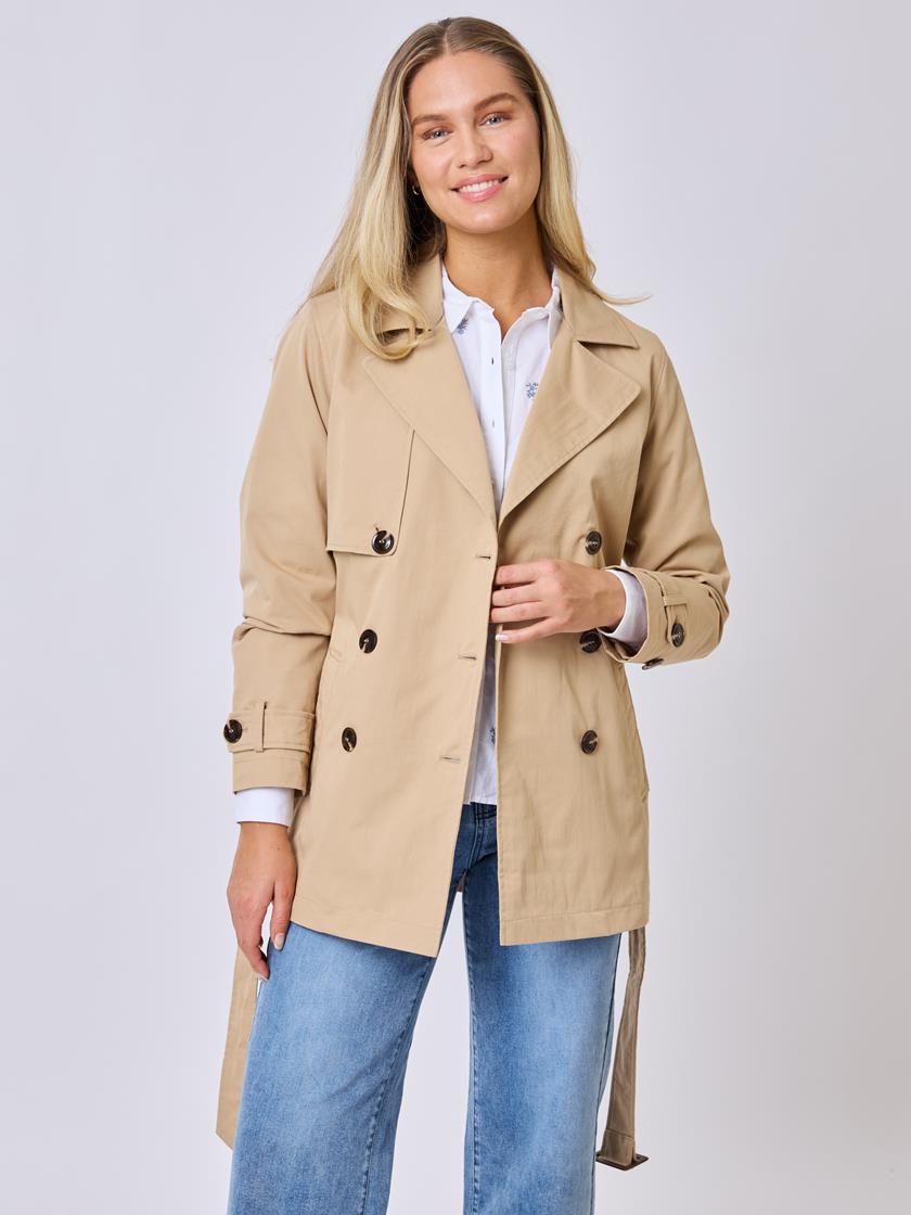 Thea trench AM7