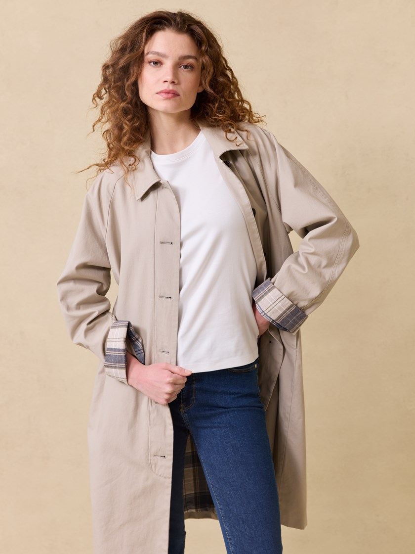 7510066 I4C 7510066_I4C-JEANPAUL-S25-Modell-Front_3030_Beth kåpe I4C 7510066.jpg_Front||Front
