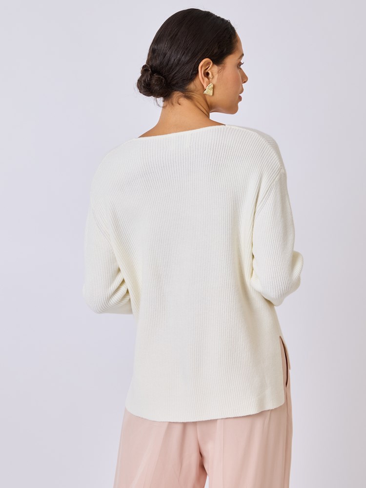 Molly v- hals genser 7510083_O79-BLU-S25-Modell-Back_chn=vic_7226_Molly v- hals genser O79_Molly v- hals genser O79 7510083.jpg_Back