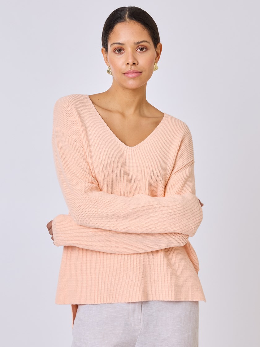 7510083 S54 7510083_S54-BLU-S25-Modell-Front_chn=vic_9216_Molly v- hals genser S54.jpg_Front