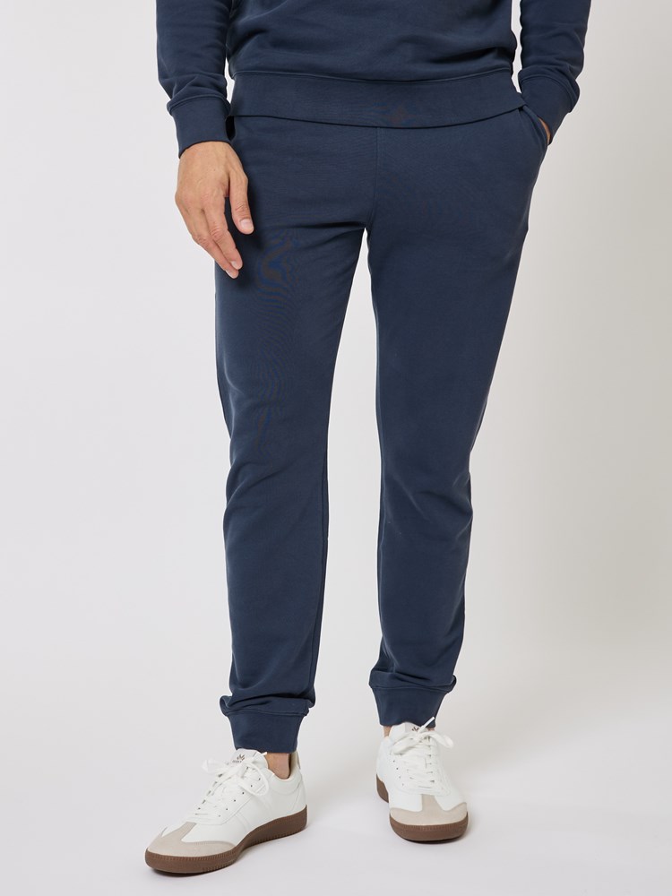 Vincio joggebukse 7510135_EGR-VESB-W24-Modell-Front_chn=vic_6114_Vincio joggebukse EGR_Vincio joggebukse EGR 7510135.jpg_Front
