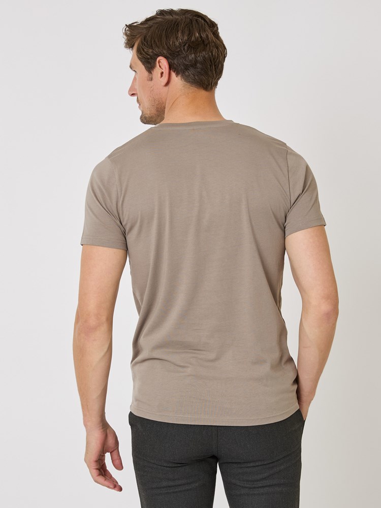 Ryan t-skjorte 7510140_ICM-VESB-W24-Modell-Back_chn=vic_8640_Ryan t-skjorte ICM_Ryan t-skjorte ICM 7510140.jpg_Back||Back