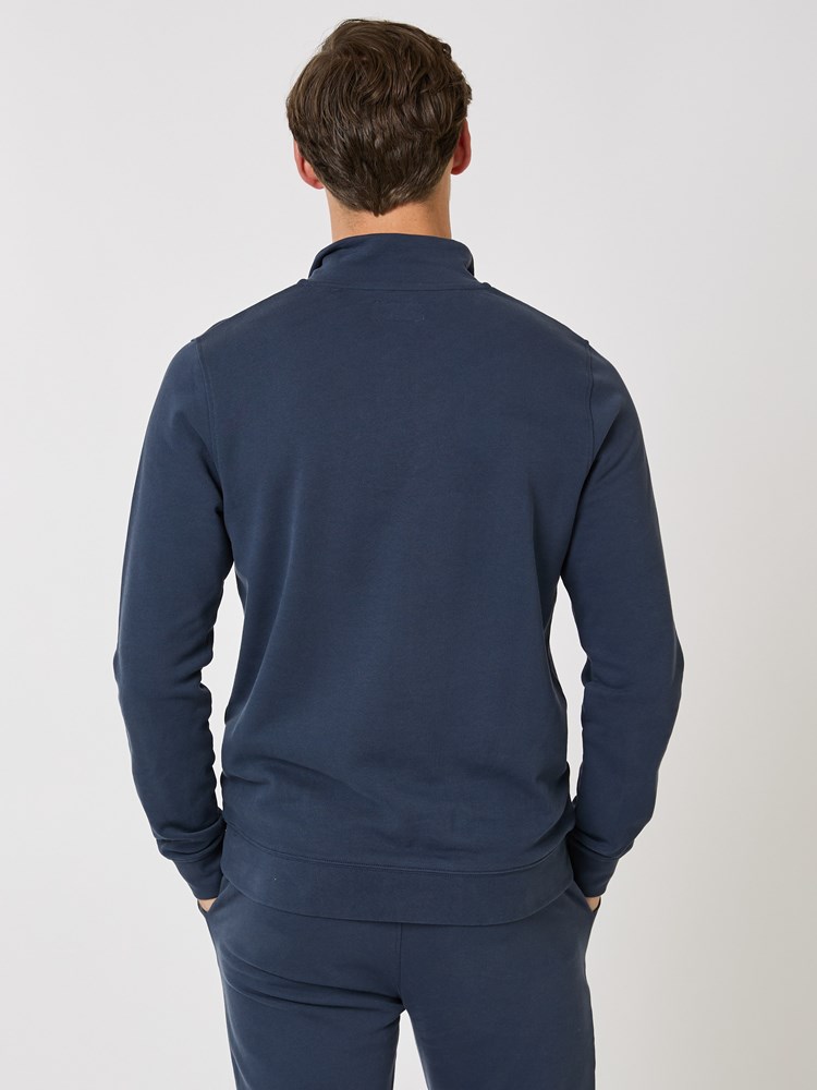 Vincio zip neck 7510151_EGR-VESB-W24-Modell-Back_chn=vic_426_Vincio zip neck EGR_Vincio zip neck EGR 7510151.jpg_Back||Back