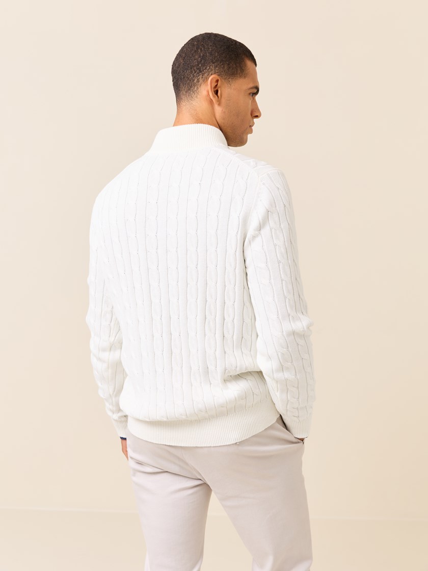 7510191 O79 7510191_O79-JEANPAUL-S25-Modell-Front_2509_Morton zipneck O79.jpg_Front||Front