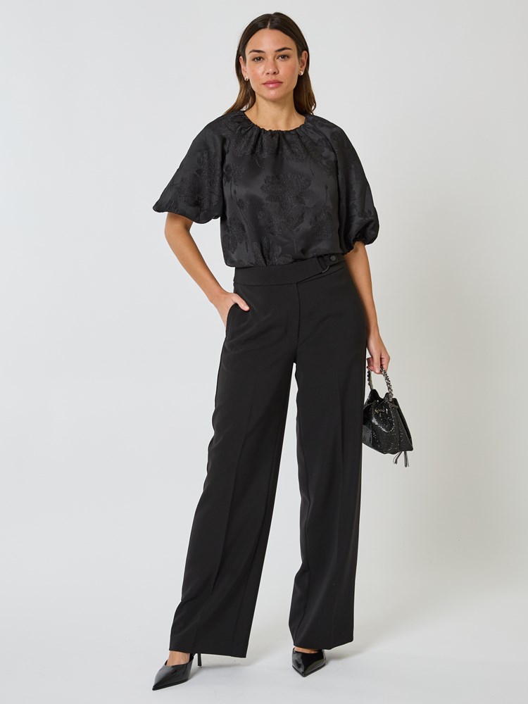 Alicia bluse 7510217_CAB-MELL-W24-Modell-Front_chn=vic_7795_Alicia bluse CAB_Alicia bluse CAB 7510217.jpg_Front||Front