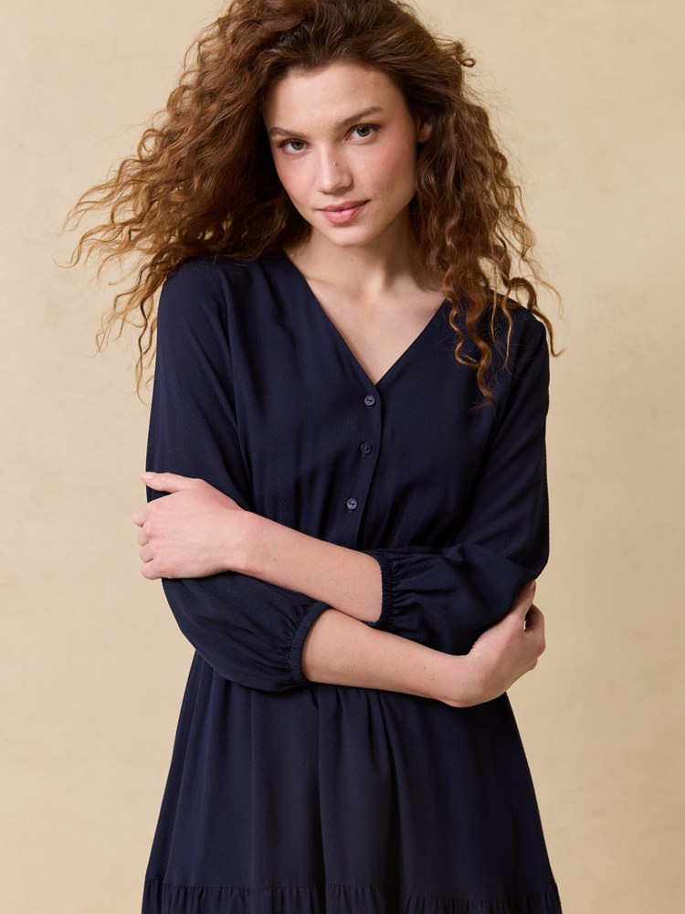 Agneta kjole 7510223_EM6_Jean Paul_Agneta Kjole_S25 (3)_Agneta kjole EM6_Agneta kjole EM6 7510223.jpg_