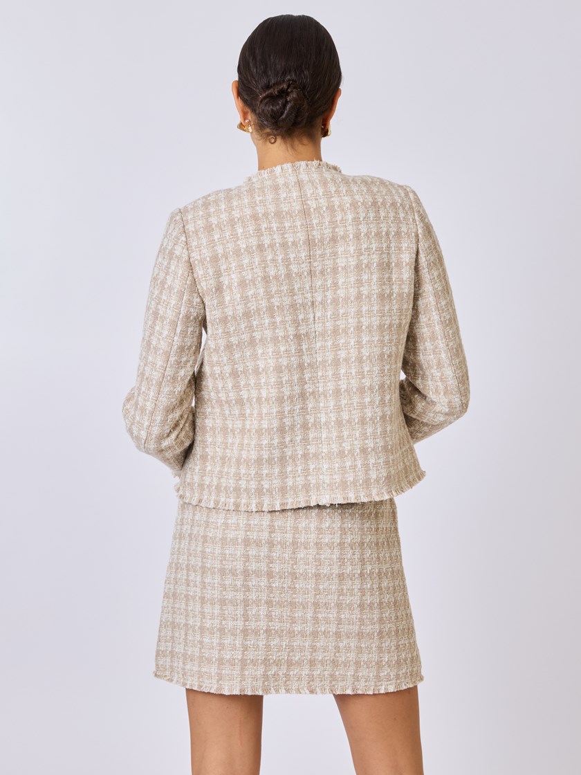 7510333 I2N 7510333_I2N-BLU-S25-Modell-Back_chn=vic_9744_Cathrine blazer I2N.jpg_Back