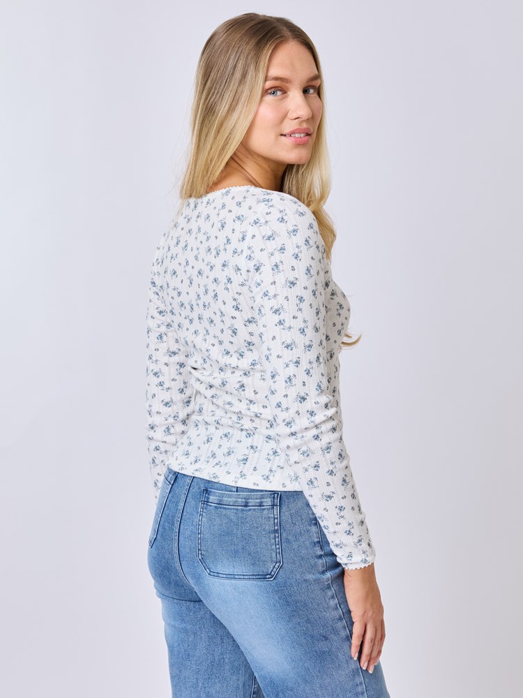 Babette topp 7510373_E8O-MELL-S25-Modell-Back_chn=vic_5009_Babette topp E8O_Babette topp E8O 7510373.jpg_Back