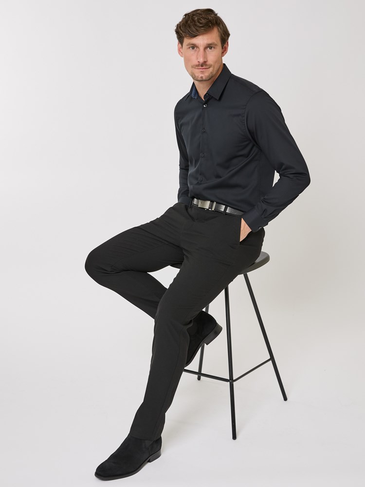 Ramon skjorte 7510377_ID2-VESB-W24-Modell-Front_chn=vic_3948_Ramon skjorte ID2_Ramon skjorte ID2 7510377.jpg_Front||Front