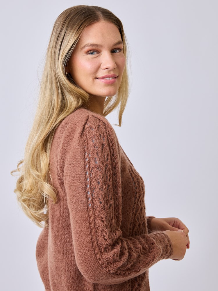 Evie cardigan 7510381_AHJ-MELL-S25-details_chn=vic_9473_Evie cardigan AHJ_Evie cardigan AHJ 7510381.jpg_
