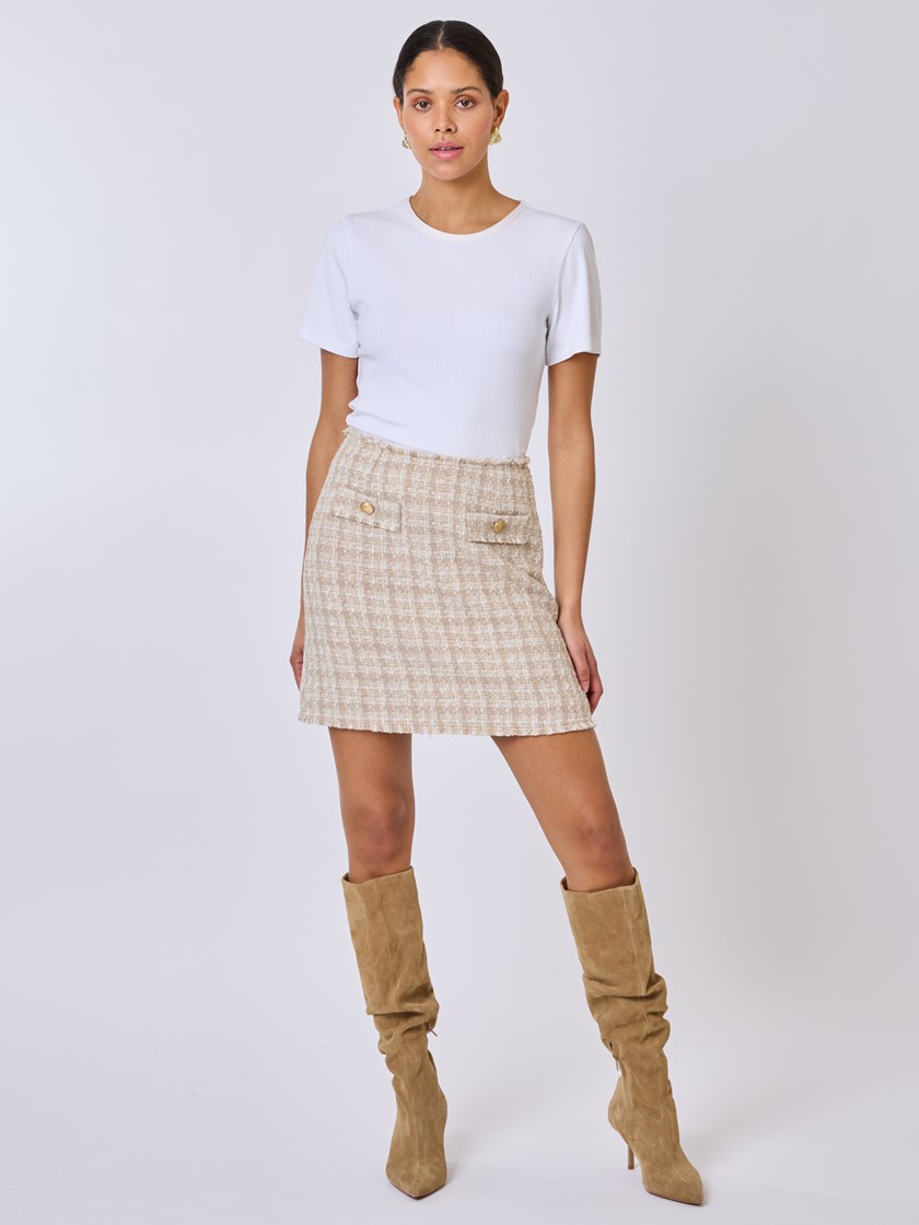 7510390 I2N 7510390_I2N-BLU-S25-Modell-Front_chn=vic_5497_Cathrine skjørt I2N.jpg_Front