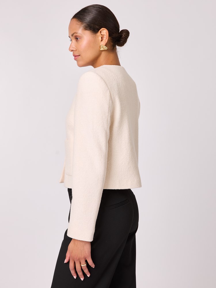 Malene jakke 7510394_O79-BLU-A25-Modell-Front_chn=vic_9425.jpg_Front||Front
