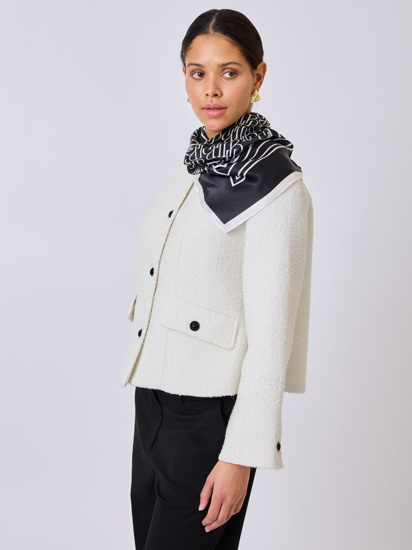 7510397 ID2 7510397_ID2-BLU-S25-Modell-Front_chn=vic_4043_Belice silkeskjerf ID2.jpg_Front