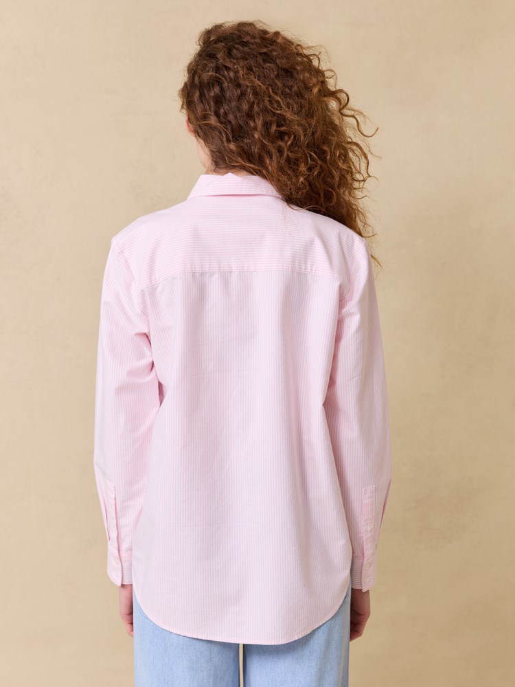 Caro stripet skjorte 7510403_MJW-JEANPAUL-S25-Modell-Front_2002_Caro stripet skjorte MJW_Caro stripet skjorte MJW 7510403.jpg_Front||Front