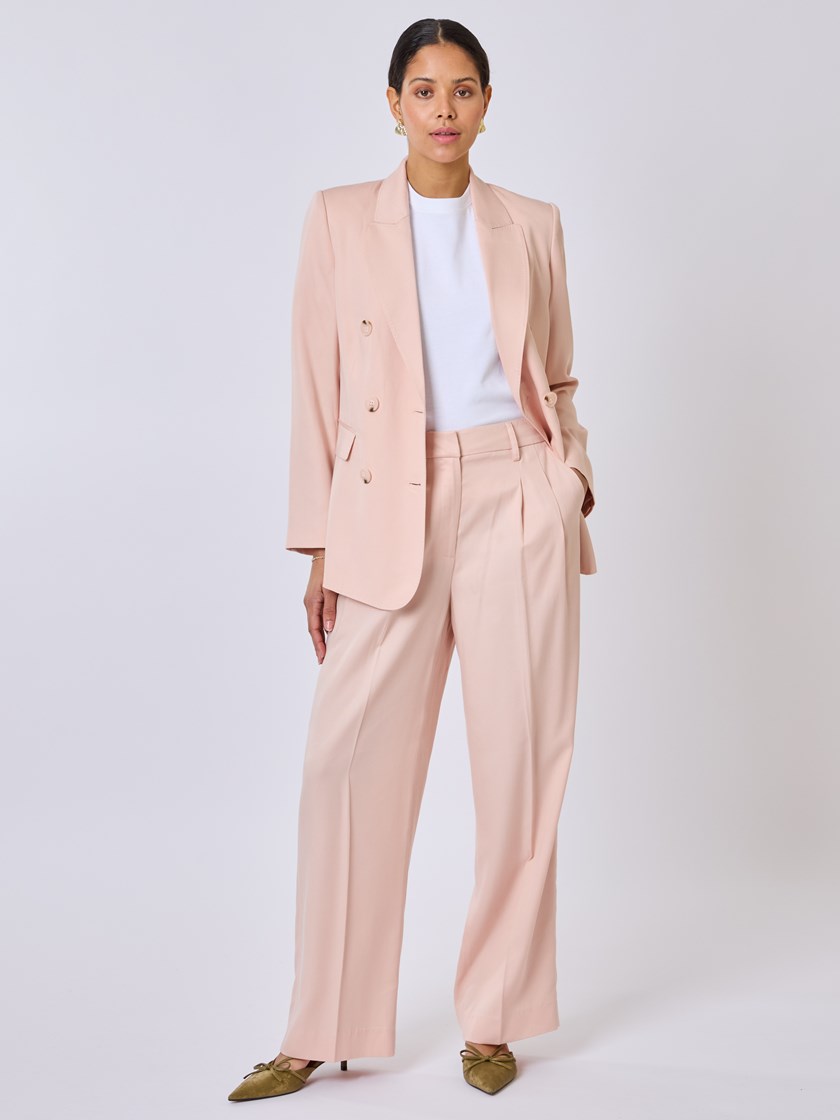 7510423 S54 7510423_S54-BLU-S25-Modell-Front_chn=vic_656_Sara blazer S54.jpg_Front