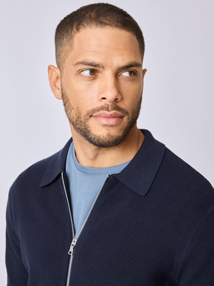 Brage cardigan 7510668_C27-MRCAPUCHIN-S25-Modell-Back_chn=vic_5097_Brage cardigan C27 7510668.jpg_Back||Back