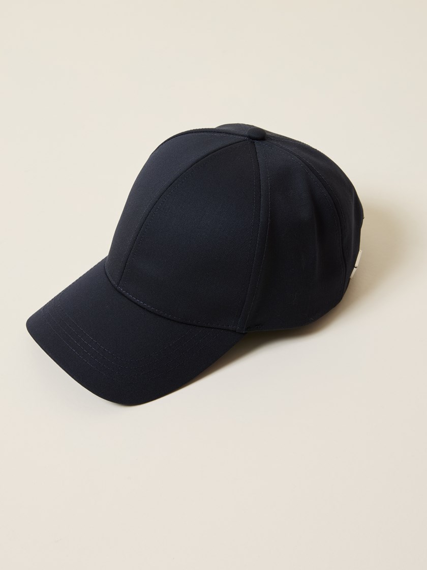 7510669 EM6 7510669_EM6-JEANPAUL-S25-Front_420_Carlos ullcap_Carlos ullcap EM6.jpg_Front||Front