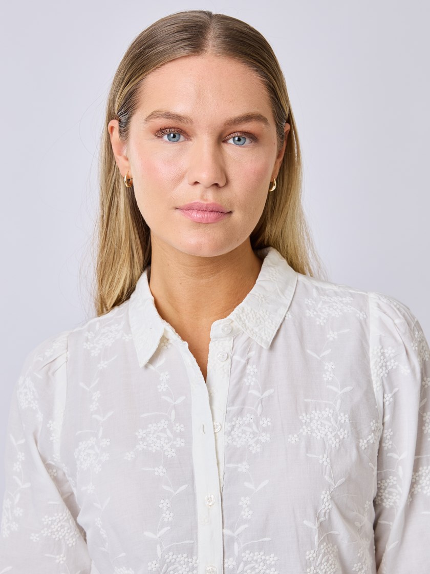 7510670 O79 7510670_O79-MELL-S25-details_chn=vic_404_Becky brodert bluse O79.jpg_