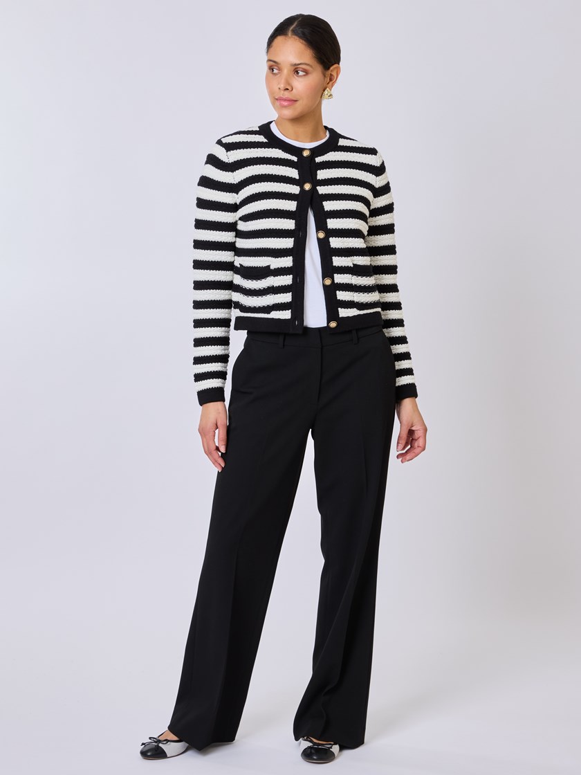 7510698 ID2 7510698_ID2-BLU-S25-Modell-Front_chn=vic_7317_Adaelin cardigan ID2.jpg_Front