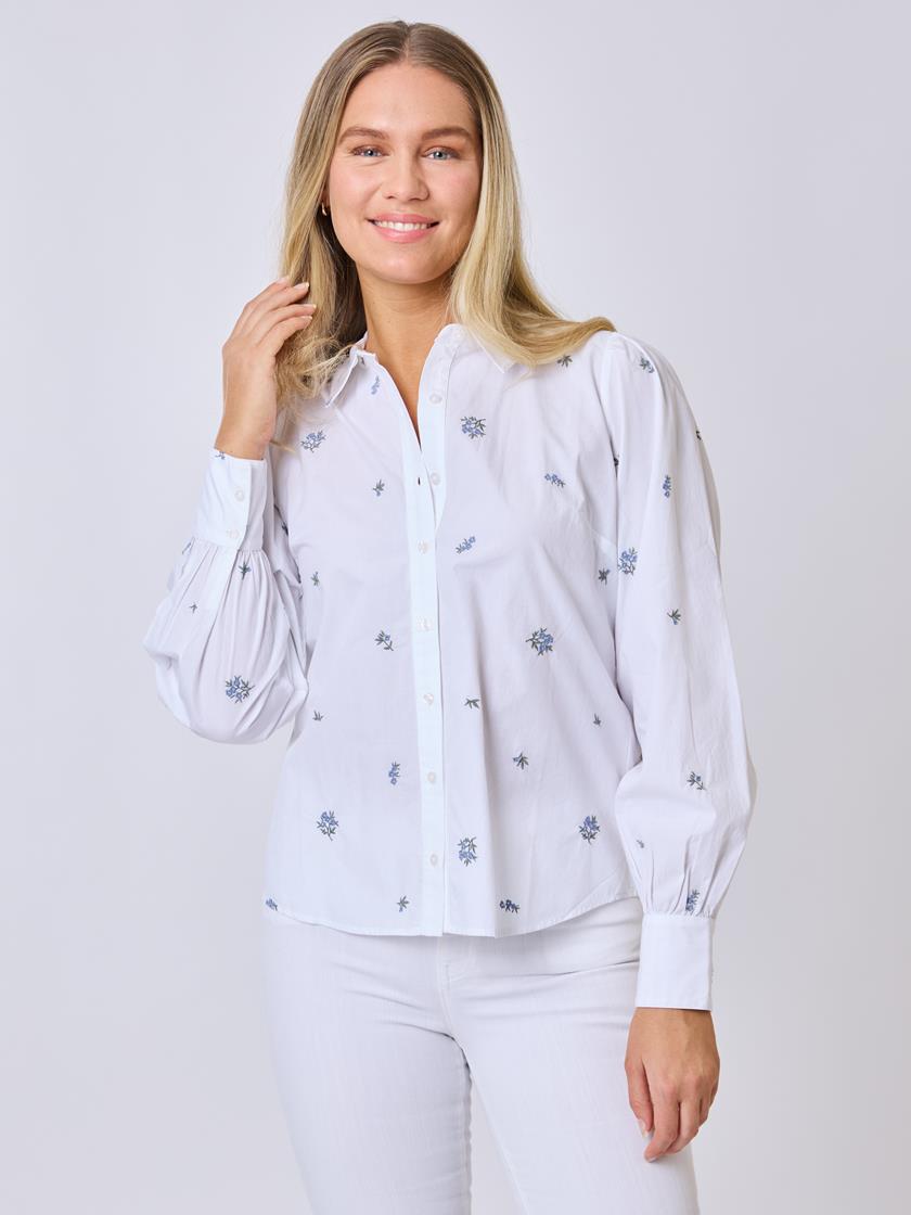 Erin brodert skjorte O68