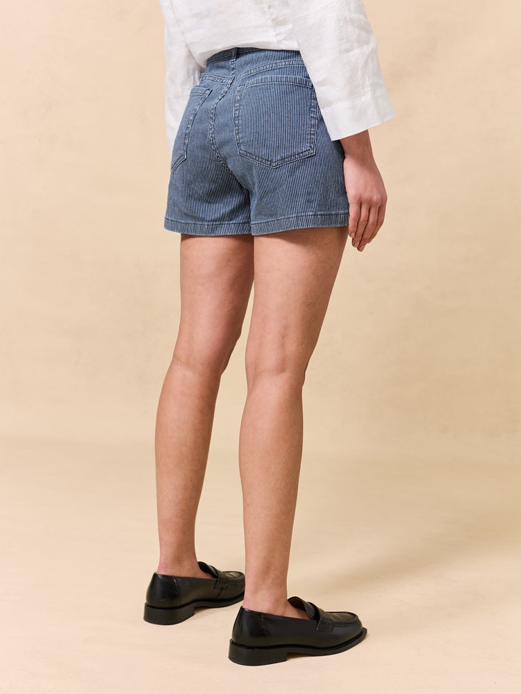 Ginette stripet shorts 7510847_DAA-JEANPAUL-H23-Front (2)_Ginette stripet shorts DAA_Ginette stripet shorts DAA 7510847.jpg_