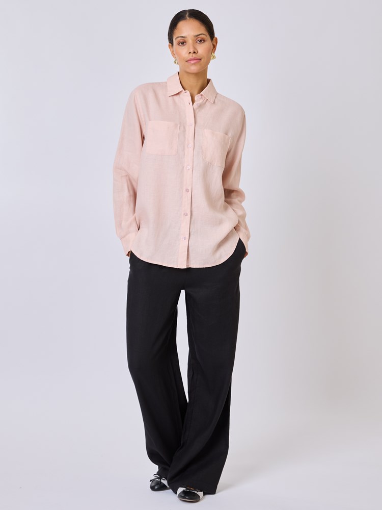 Tula linskjorte 7511036_S54-BLU-S25-Modell-Front_chn=vic_1843_Tula linskjorte S54_Tula linskjorte S54 7511036.jpg_Front