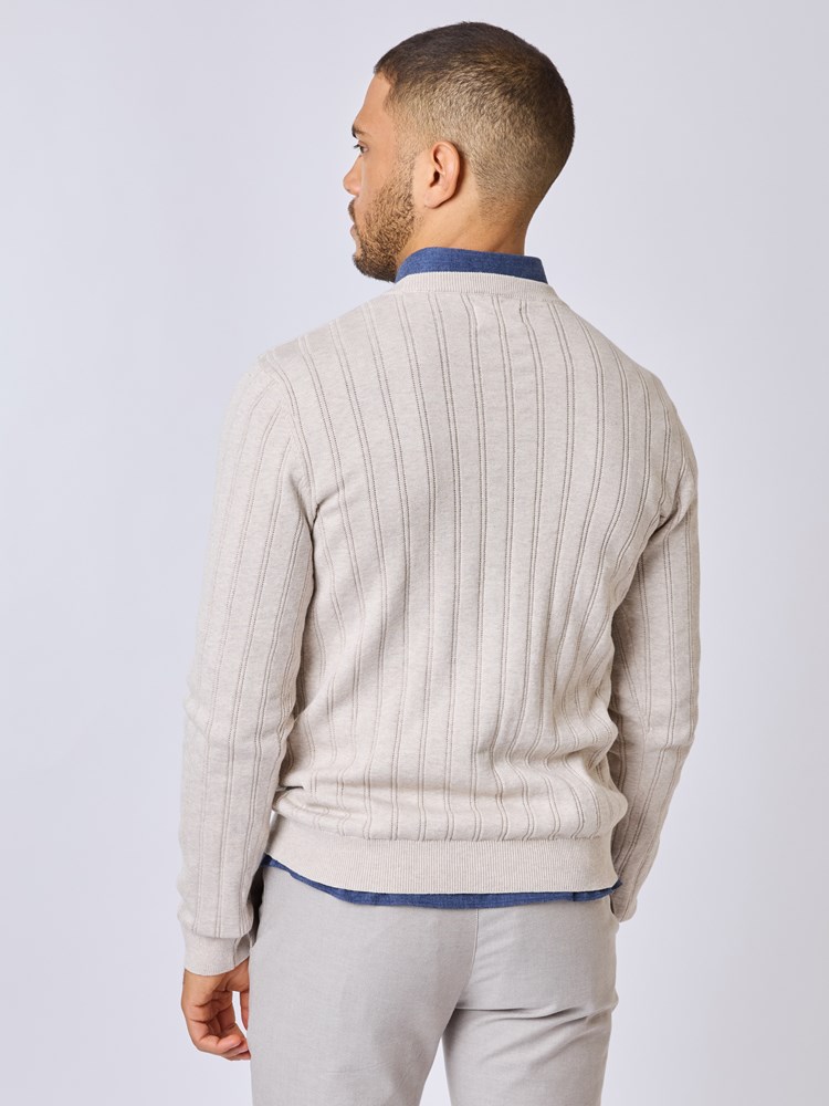Johannes genser 7511108_I4C-VESB-S25-Modell-Back_chn=vic_8551_Johannes genser I4C_Johannes genser I4C 7511108.jpg_Back||Back