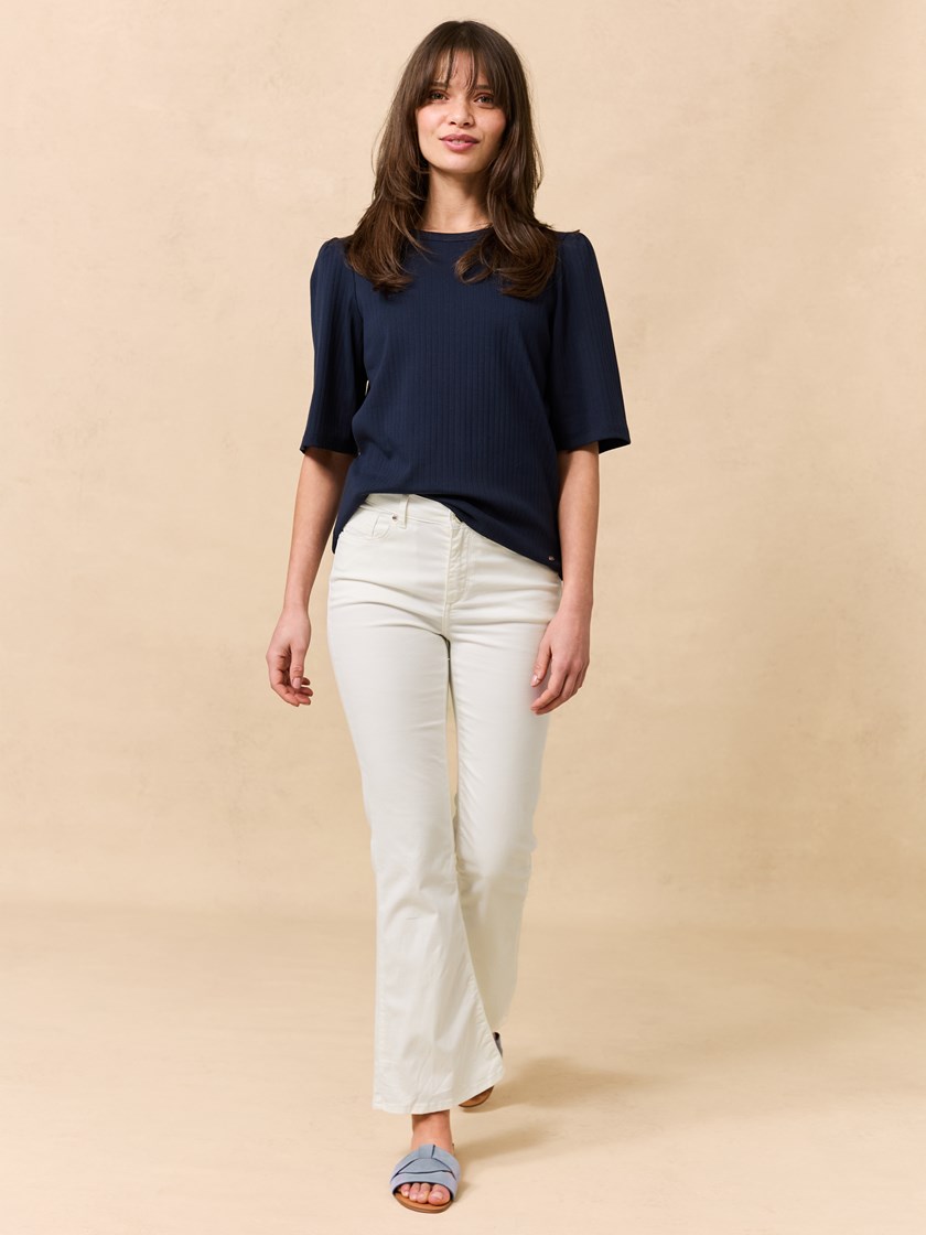 7511121 EM6 7511121_EM6-JEANPAUL-H25-Front_8310_Amy topp EM6.jpg_Front||Front