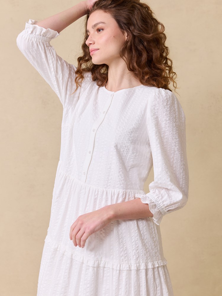 Lindis kjole 7511386_O68-JEANPAUL-H25-Modell-Front_9419_Lindis kjole O68_Lindis kjole O68 7511386.jpg_Front||Front