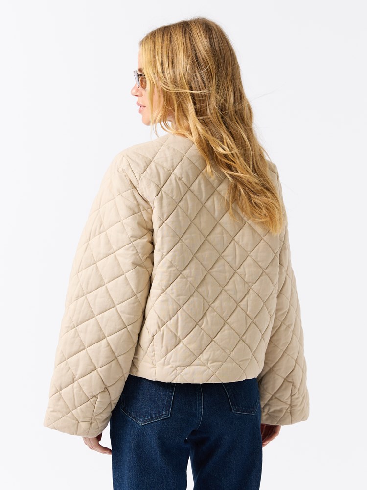 Heidi jakke 7511475_I4C_Jean Paul_Heidi Jakke_A25_Pre Fall (1)_Heidi jakke I4C.jpg_