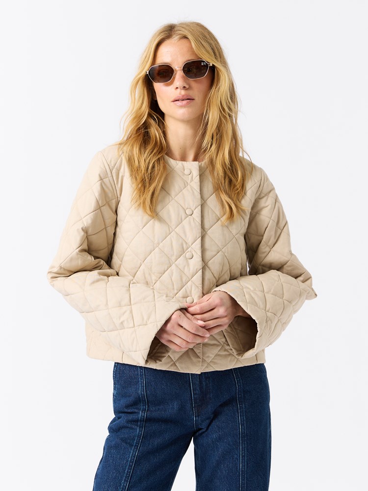 Heidi jakke 7511475_I4C_Jean Paul_Heidi Jakke_A25_Pre Fall (8)_Heidi jakke I4C.jpg_