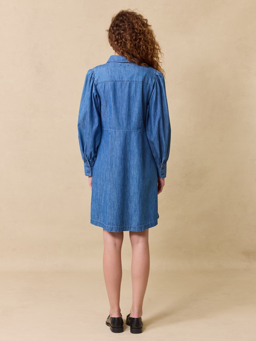 7511480 ECL 7511480_ECL-JEANPAUL-S25-Modell-Front_1337.jpg_Front||Front