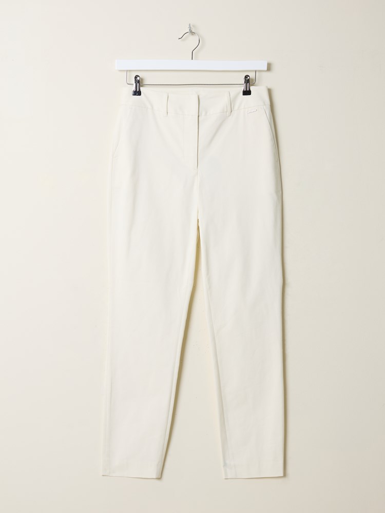 Caroline chino 7511482_O79-JEANPAUL-S25-Front_6724_Caroline chino O79_Caroline chino 7511482.jpg_Front||Front