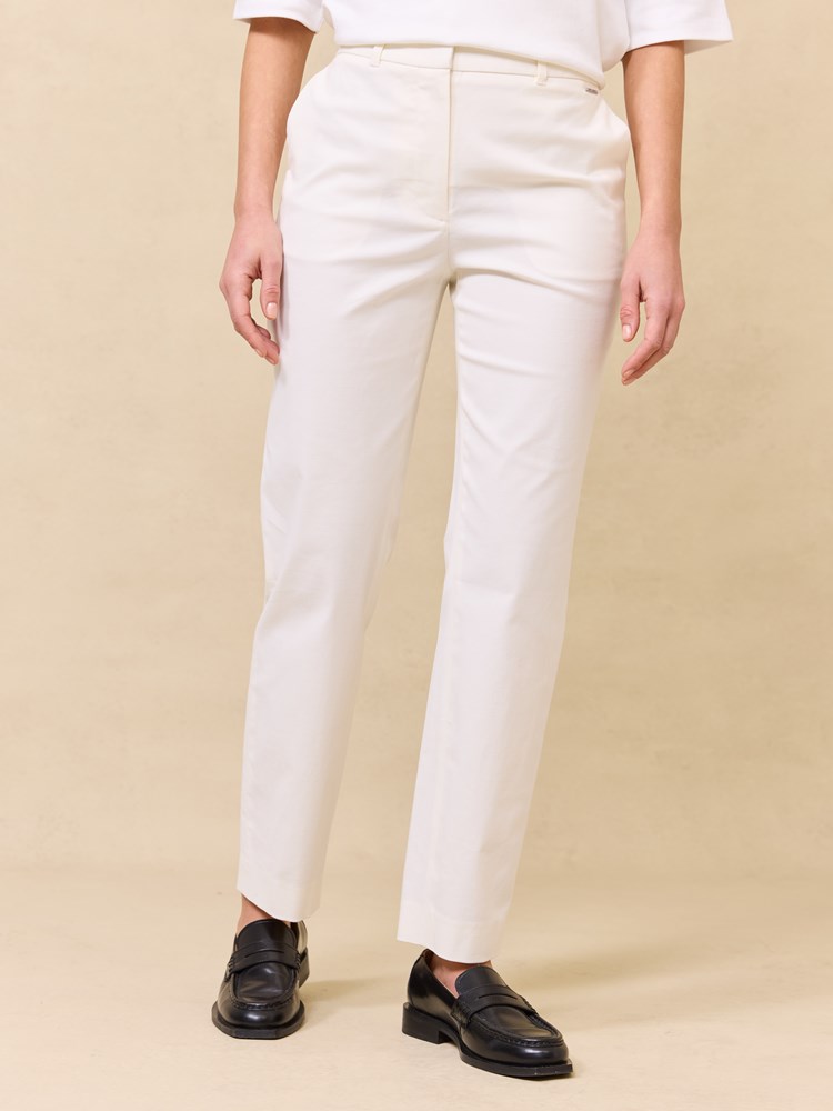 Caroline chino 7511482_O79_Jean Paul_Caroline Chinos_S25 (6)_Caroline chino O79.jpg_