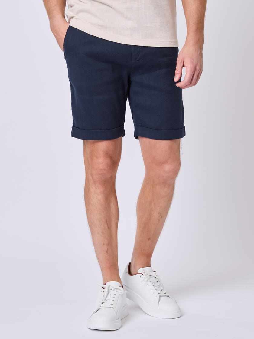 Carl shorts EMW