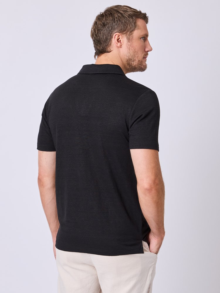 Russell polo 7511516_C18-VESB-H25-Modell-Back_chn=vic_5741_Russell polo C18_Russell polo C18 7511516.jpg_Back||Back