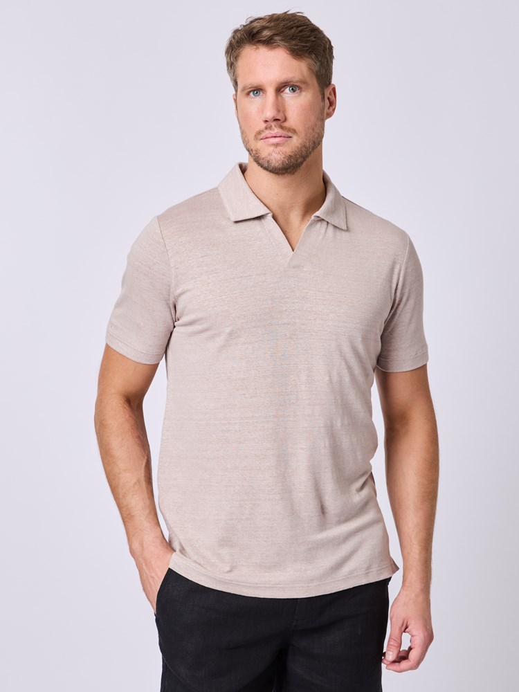 Russell polo 7511516_I5B-VESB-H25-Modell-Front_chn=vic_538_Russell polo I5B_Russell polo I5B 7511516.jpg_Front||Front