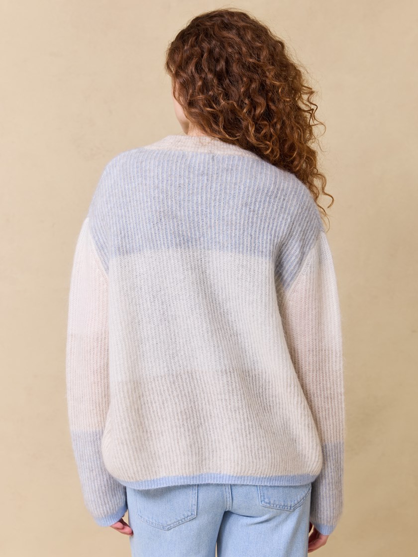 7511552 EN3 7511552_Jean Paul_Henriette Cardigan_Pre_A25 (1).jpg_