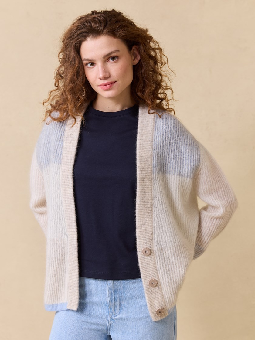 7511552 EN3 7511552_Jean Paul_Henriette Cardigan_Pre_A25 (3).jpg_