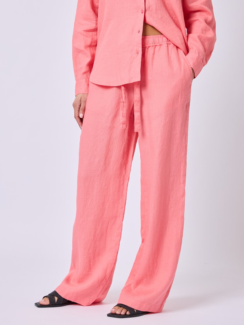 7511554 MQL 7511554_MQL-BLU-H25-Modell-Front_chn=vic_2048_Tula linbukse MQL.jpg_Front||Front