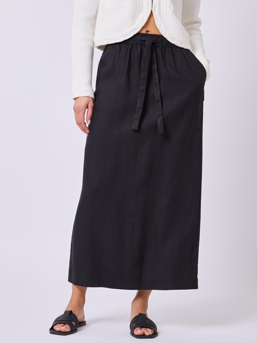 7511563 ID2 7511563_ID2-BLU-H25-Modell-Front_chn=vic_1186_Tula linskjørt ID2.jpg_Front||Front