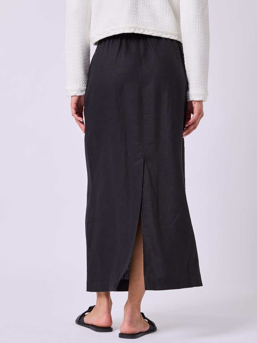 7511563 ID2 7511563_ID2-BLU-H25-Modell-Front_chn=vic_5269_Tula linskjørt ID2.jpg_Front||Front