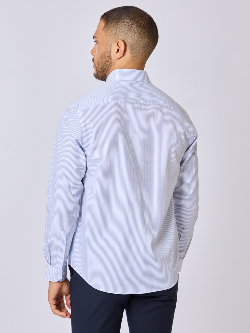 7511664 O68 7511664_O68-VESB-S25-Modell-Back_chn=vic_1056_Ramon stripet skjorte O68.jpg_Back