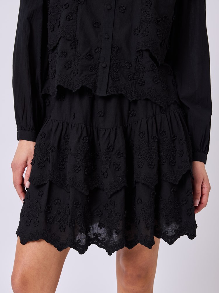 Monique skjørt 7511680_ID2-BLU-H25-Modell-Front_chn=vic_7107_Monique skjørt ID2.jpg_Front||Front